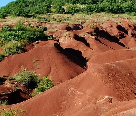 Le Hameau Des Genets Village de vacances Montlaur (Aveyron)