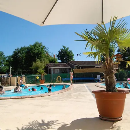 Le Hameau Des Genets Semesterpark 3*