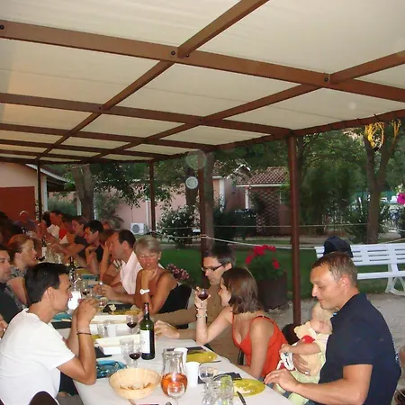 Le Hameau Des Genets Village de vacances