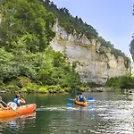 勒阿穆德格内度假酒店 假日公园 Montlaur (Aveyron)