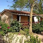 勒阿穆德格内度假酒店 假日公园 Montlaur (Aveyron)
