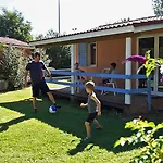 勒阿穆德格内度假酒店 Montlaur (Aveyron)