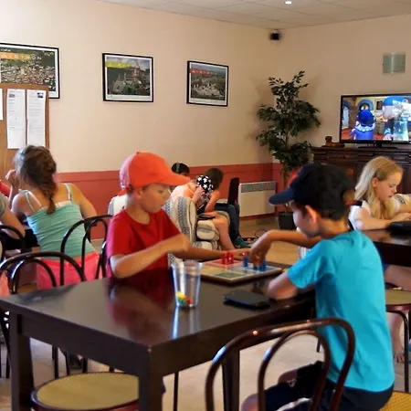 Le Hameau Des Genets 3*