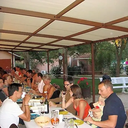 Semesterpark Le Hameau Des Genets 3*