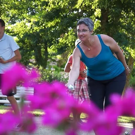 Ferienpark Le Hameau Des Genets Montlaur (Aveyron)