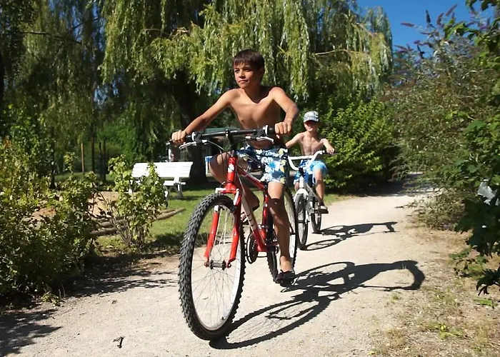 Le Hameau Des Genets 3* Montlaur (Aveyron)