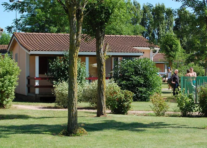 Le Hameau Des Genets Vakantiepark 3*