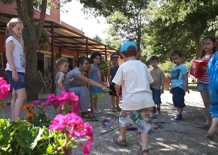 Le Hameau Des Genets